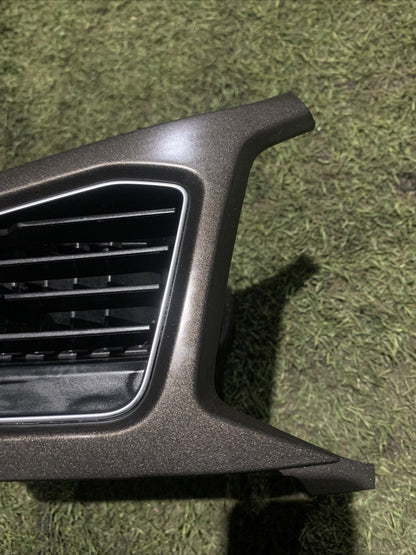 BOCCHETTA ARIA LATERALE SINISTRA VOLKSWAGEN T-ROC ANNO 2021 (2GA819703)