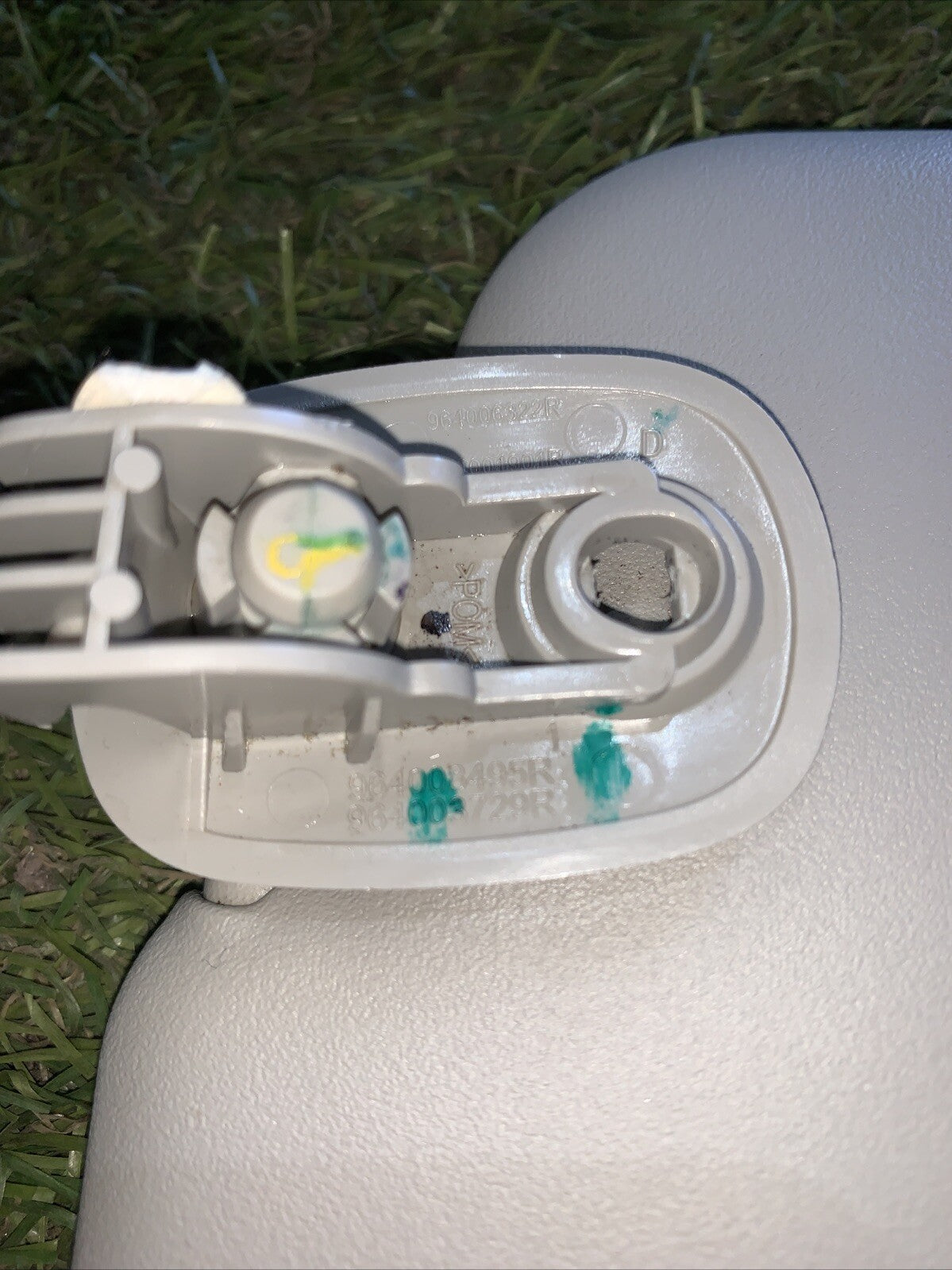 ALETTA PARASOLE LATO DESTRO DACIA SANDERO ANNO 2015 (964008495R)