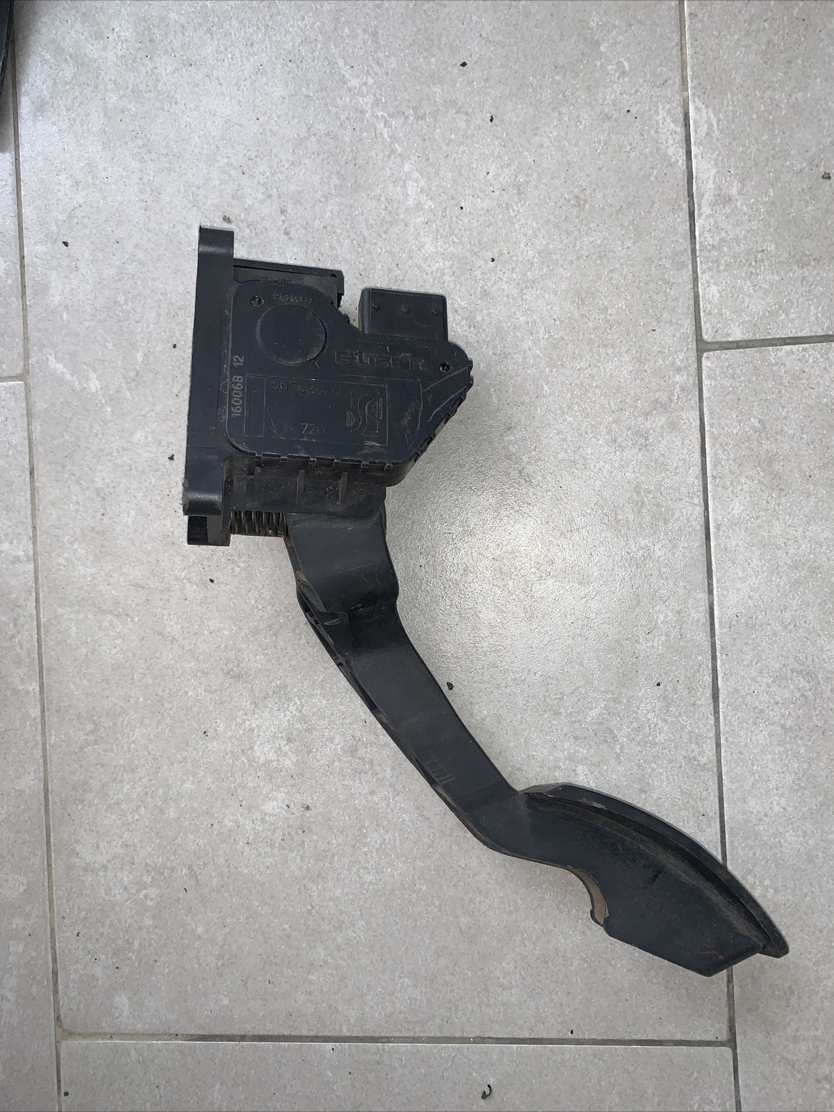 PEDALE ACCELERATORE FIAT GRANDE PUNTO-PUNTO EVO  55702020