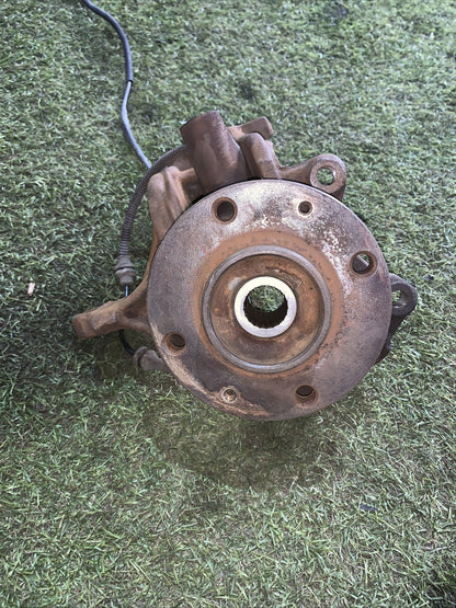 Mozzo montante fusello anteriore destro peugeot 207 1.2