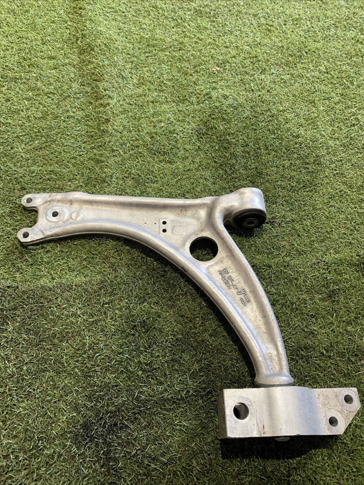 Braccio Oscillante Anteriore Destro Audi Q3 8UB 2011–2020 3C0153D