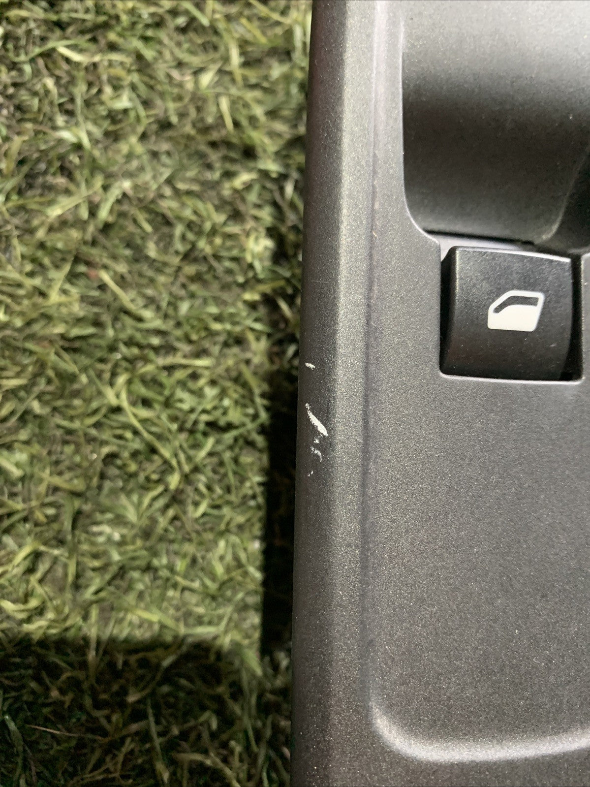 PULSANTIERA ANTERIORE DESTRA PER CITROEN C3 Serie 96637534XT (09 15)