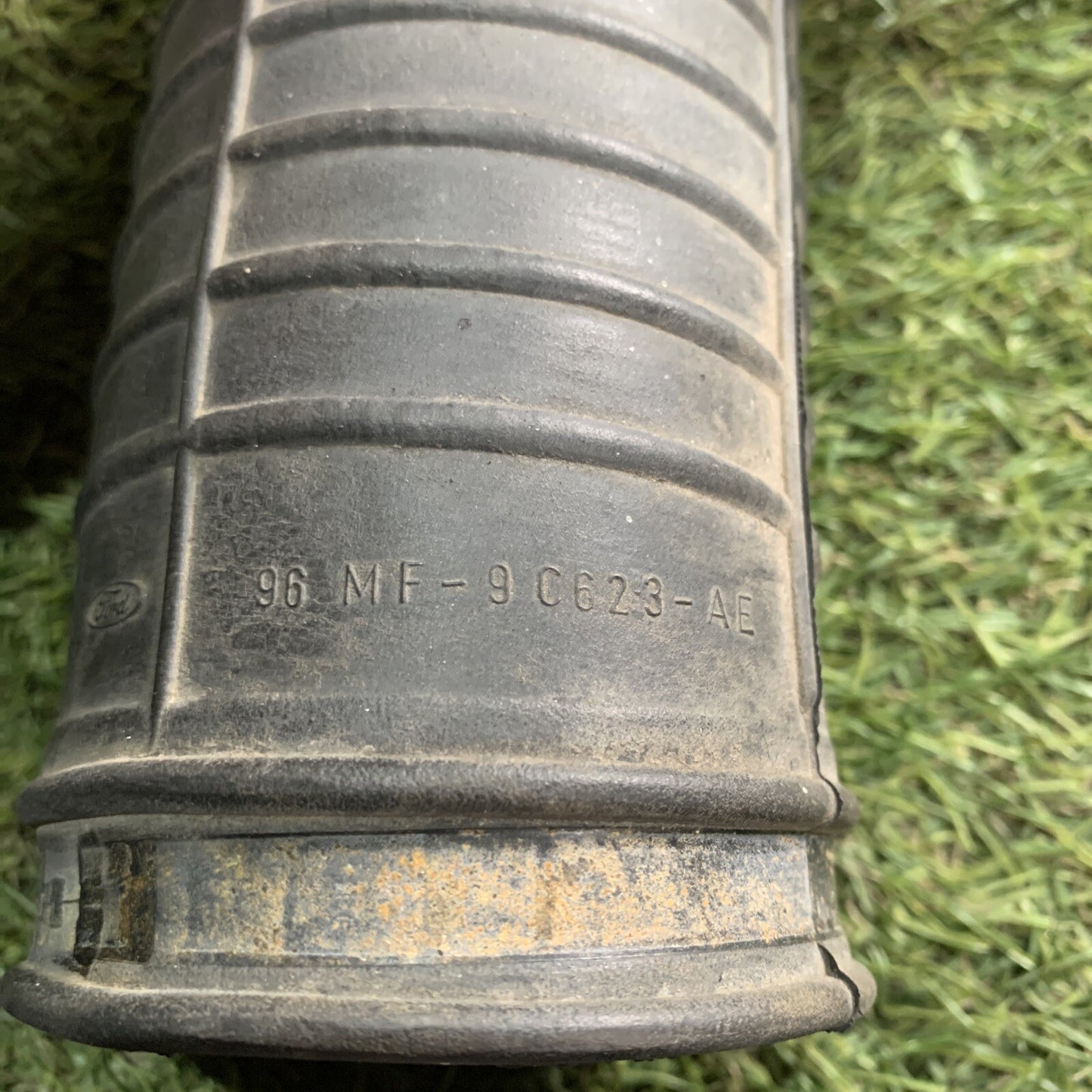 96MF-9C623AE MANICOTTO FORD FIESTA 1 SERIE 1.2 B