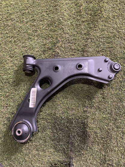 Braccio Oscillante Anteriore Sinistro Opel Corsa E 2015 Benzina 13426552