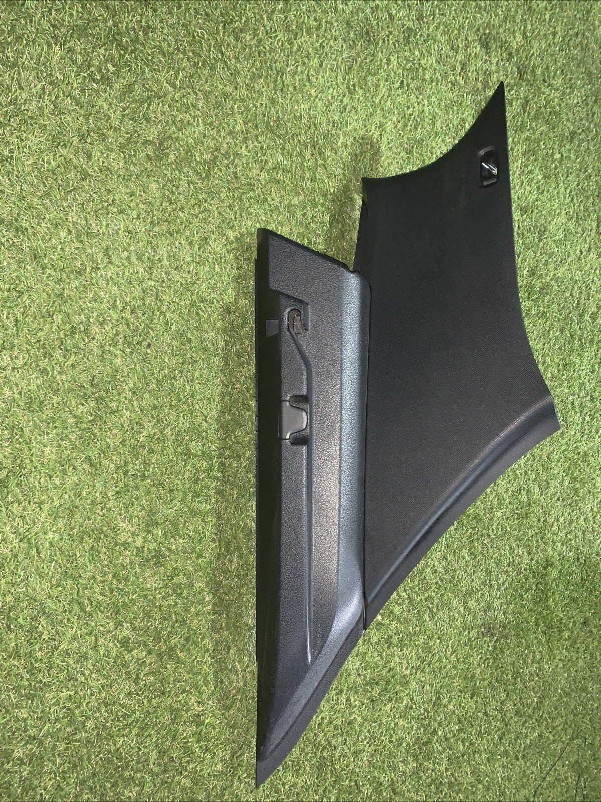 A1776900500 RIVESTIMENTO INTERNO MONTANTE POSTERIORE SUPERIORE DX MERCEDES W177