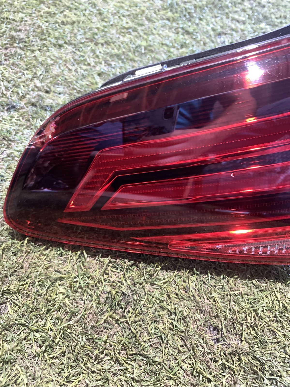 FANALE STOP INTERNO POSTERIORE DESTRO VOLKSWAGEN GOLF 7.5 5G0945094AG