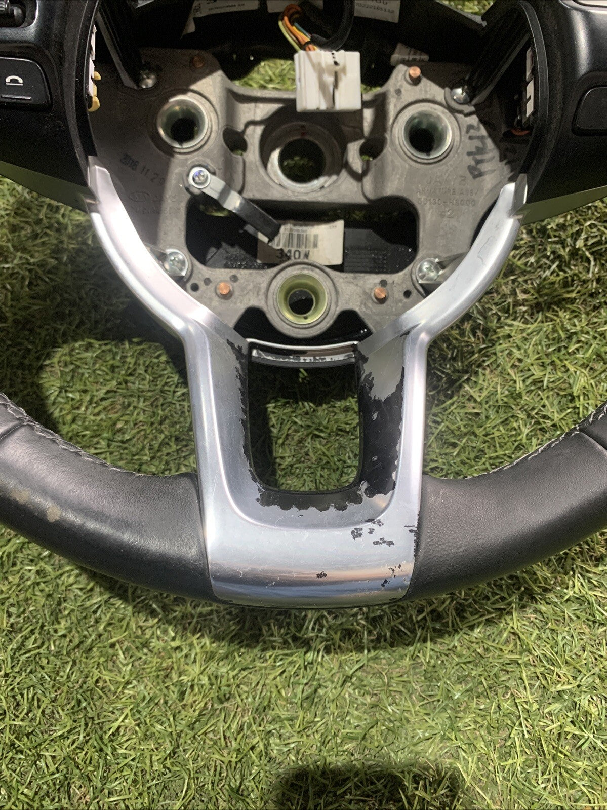 Sterzo Volante Kia Stonic 56100H8340 !!!ATTENZIONE!!! Guardare Bene Le Foto