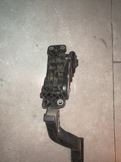 6pv008567-00 ACCELERATORE FORD Fusion-Ford Fiesta 1400 Diesel