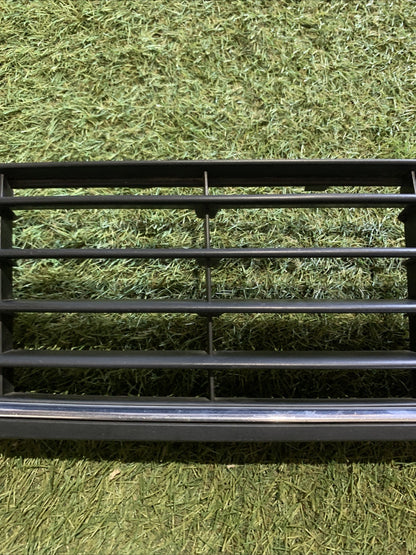 GRIGLIA PARAURTI PER VOLKSWAGEN Golf 6 Berlina 5K0853677