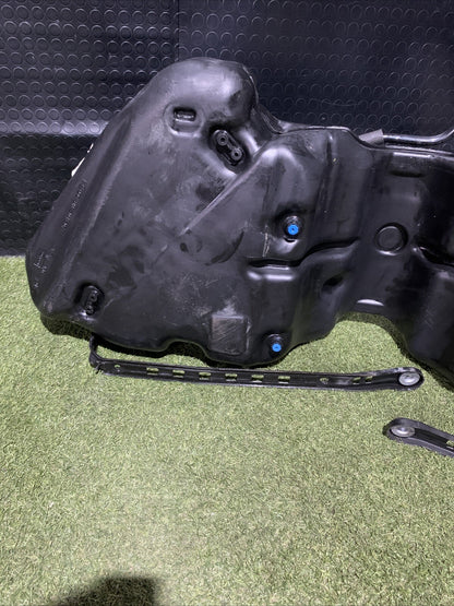 Serbatoio Carburante Mercedes Classe C220 W204 2.2 Diesel A2044704201