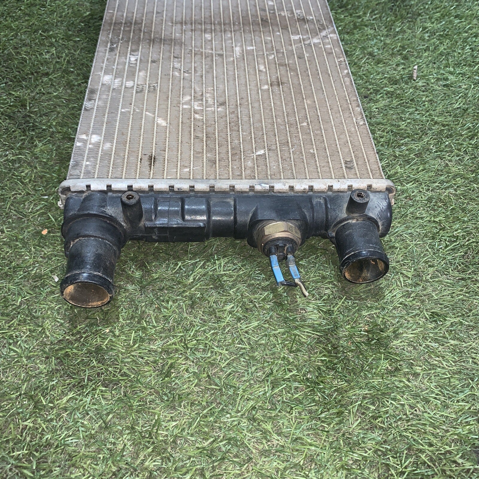 Radiatore Acqua Raffreddamento Motore Per Fiat Cinquecento Seicento 1.1 900 0.9