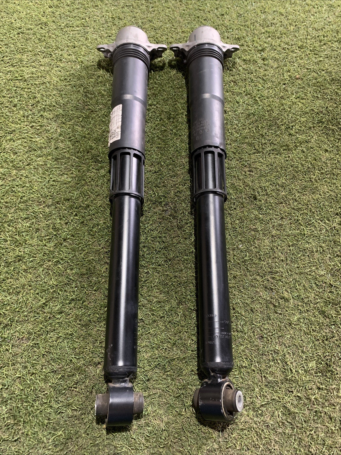 Ammortizzatori Posteriori Volkswagen Tiguan 2023 5QF512011CK