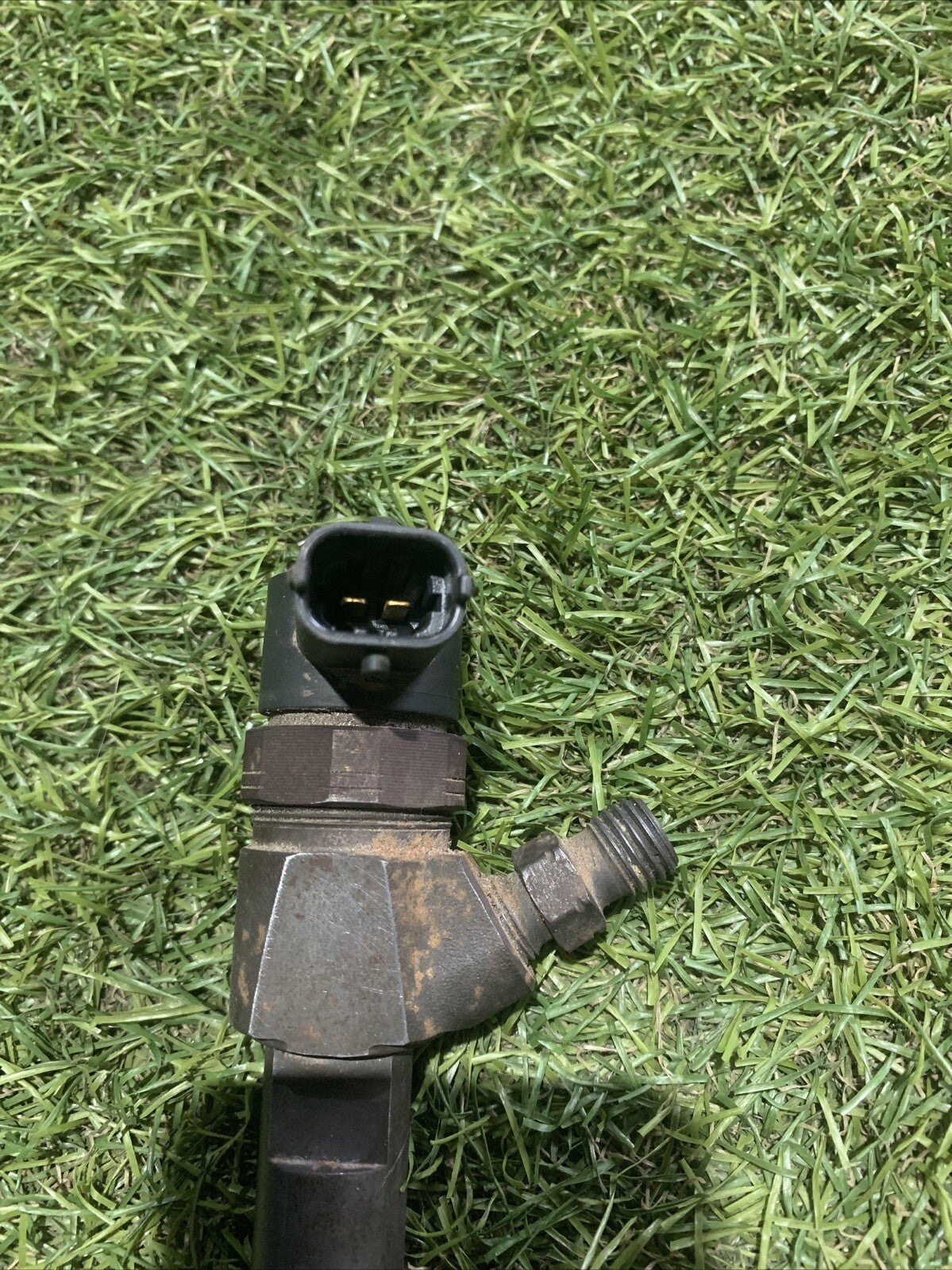 Iniettore Bosch Fiat Bravo 1.6 Diesel MJT 0445110300 (2)