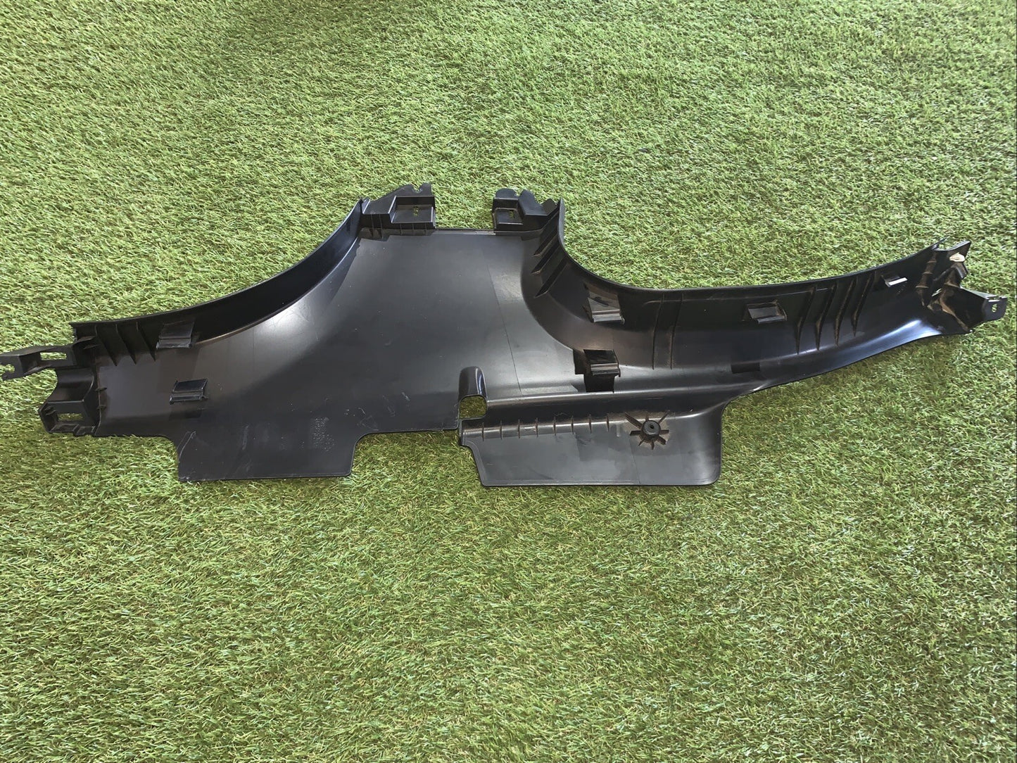 735571900 RIVESTIMENTO BATTI TACCO INTERNO POSTERIORE SINISTRA FIAT 500X 14  (2)