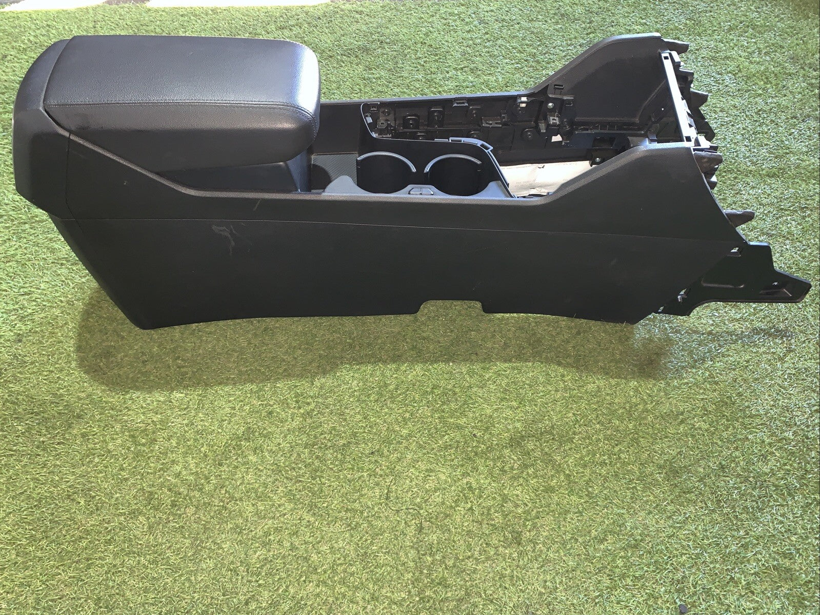 Bracciolo Tunnel Centrale Kia Sportage 2023