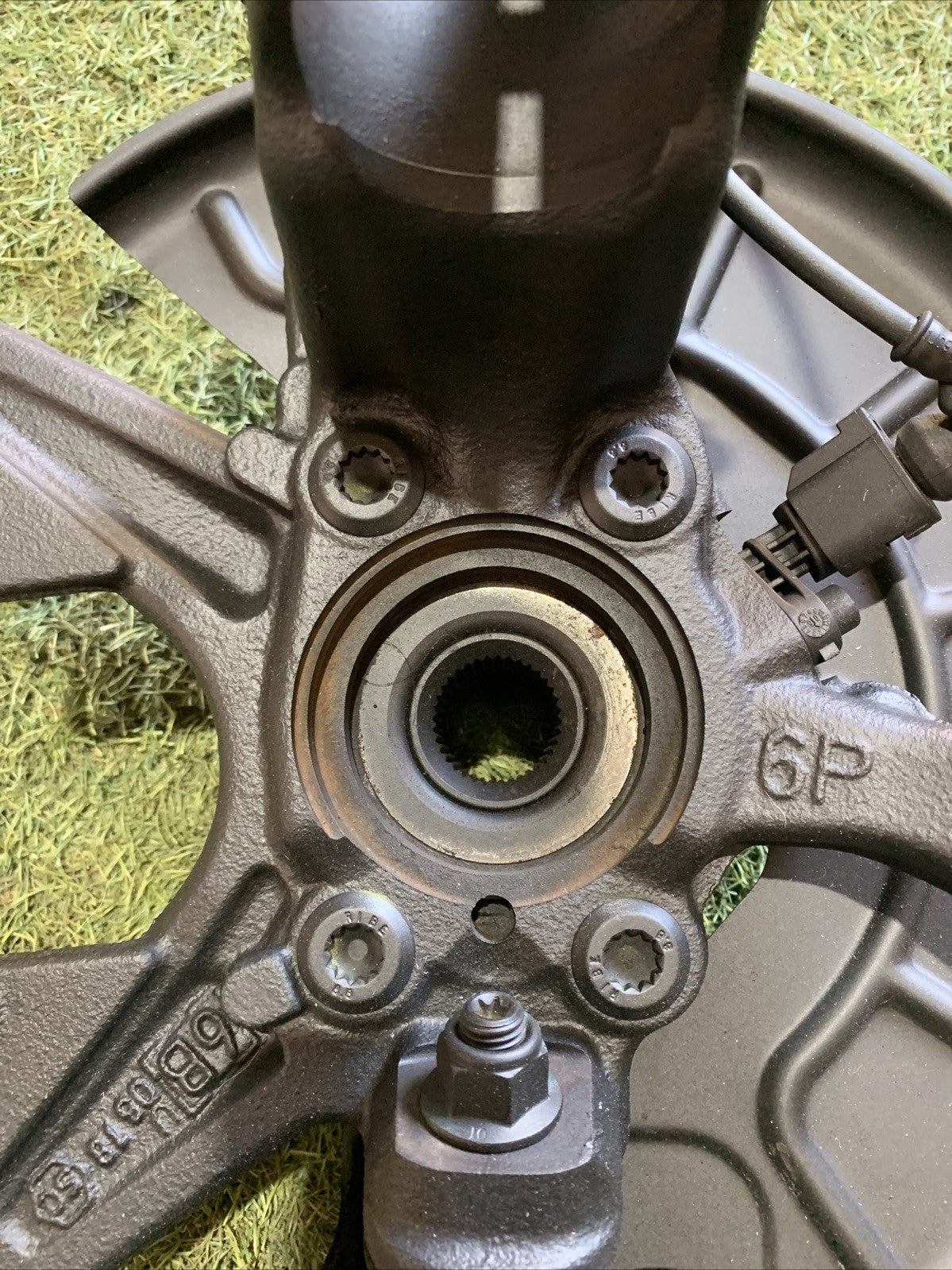 MOZZO MONTANTE FUSELLO ANTERIORE DESTRO VOLKSWAGEN GOLF 5 1.9 DIESEL 1K0407256P
