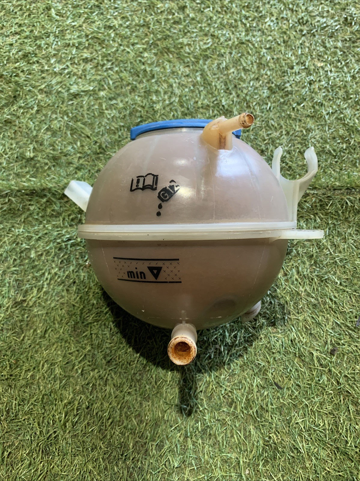 1K0121407A VASCHETTA ACQUA COMPENSAZIONE RADIATORE AUDÌ A3 8P 2.0 (2)