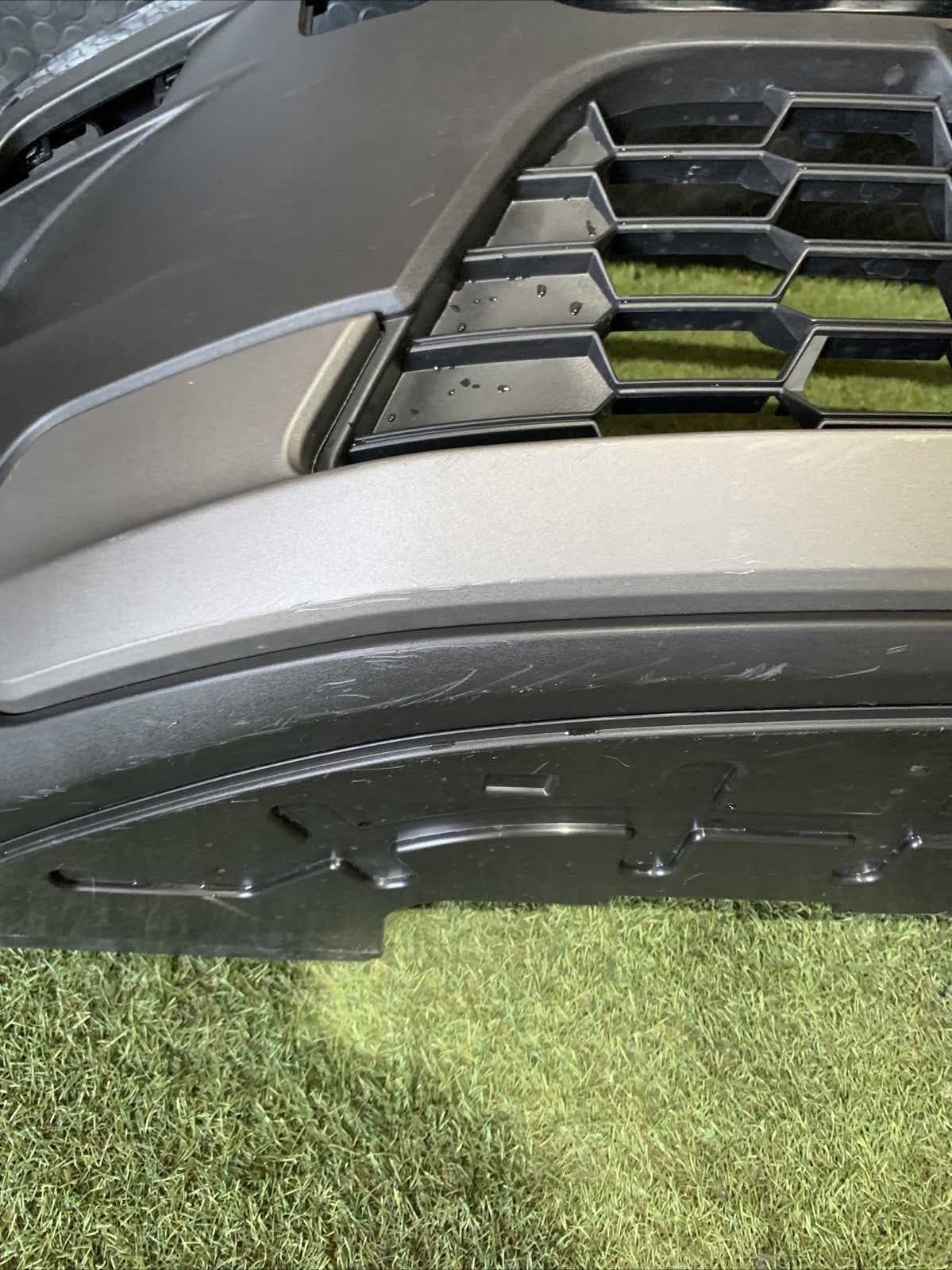 PARAURTI ANTERIORE JEEP AVENGER 2025