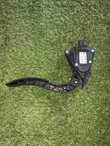 Acceleratore Renault Captur 2013 Benzina 180029347R