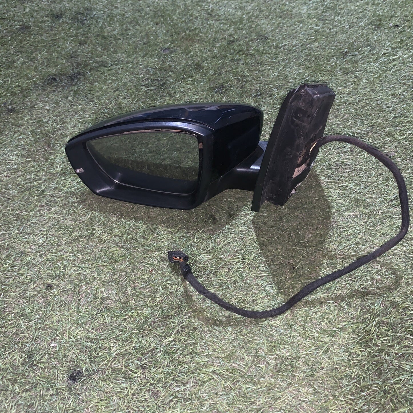 SPECCHIETTO RETROVISORE SX VOLKSWAGEN POLO 6R 6R0857933C 6PIN