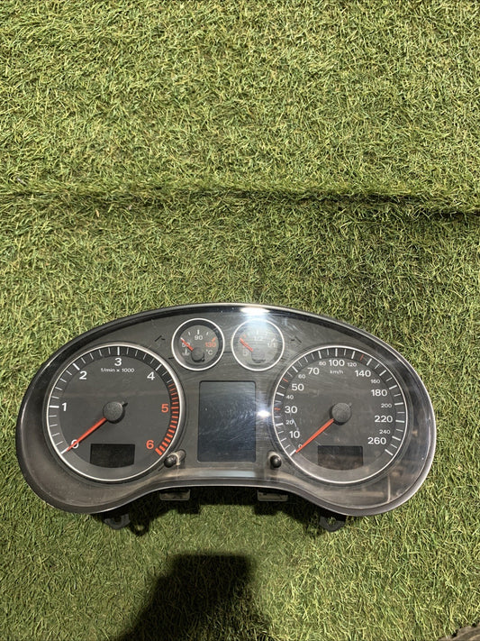 Contachilometri Audi A3 8P 2.0 Diesel 8P0920931E