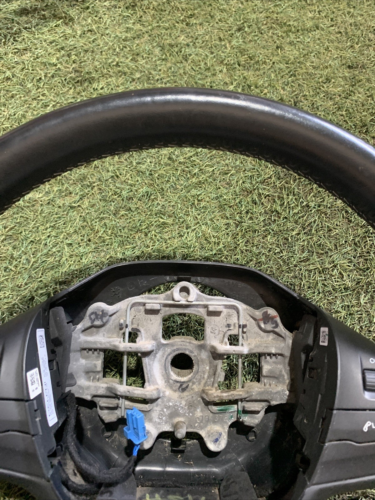 VOLANTE IN PELLE MULTIFUNZIONE PEUGEOT 2008 2016 98084115ZD