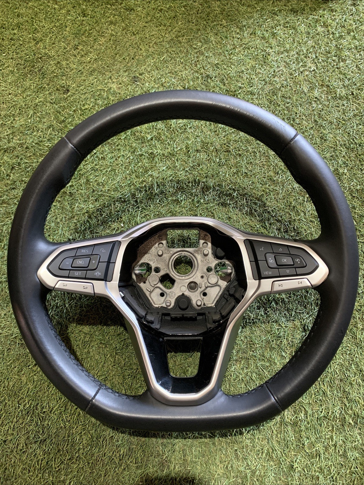Volante In Pelle Multifunzione Volkswagen Polo 2023 2G0419089