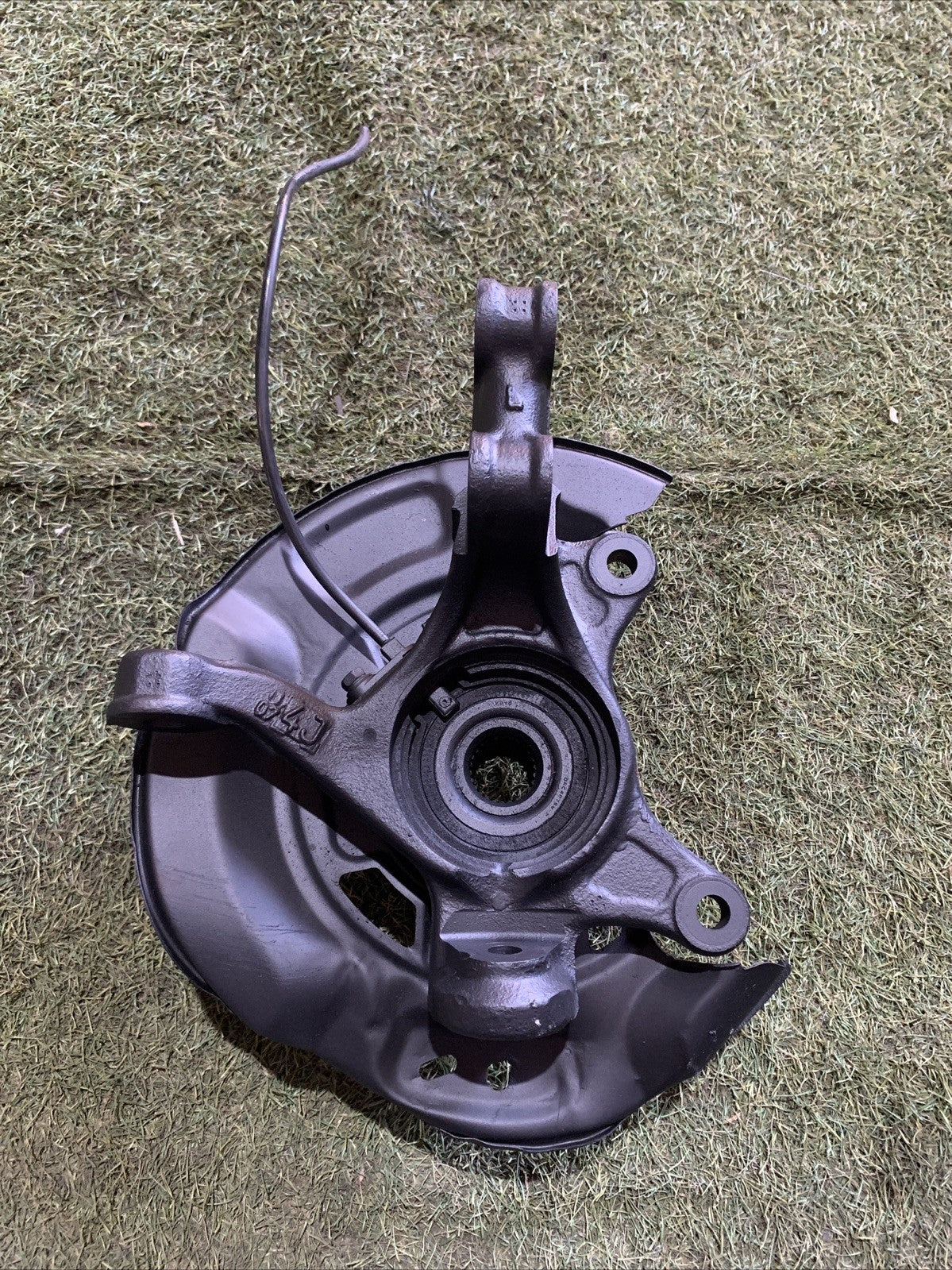 MOZZO MONTANTE FUSELLO ANTERIORE SINISTRO TOYOTA YARIS 2007 1.3 BENZ 432120D130