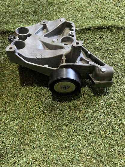 SUPPORTO PULEGGIA TENDICINGHIA FIAT BRAVO 2008 1.6 D 55210528