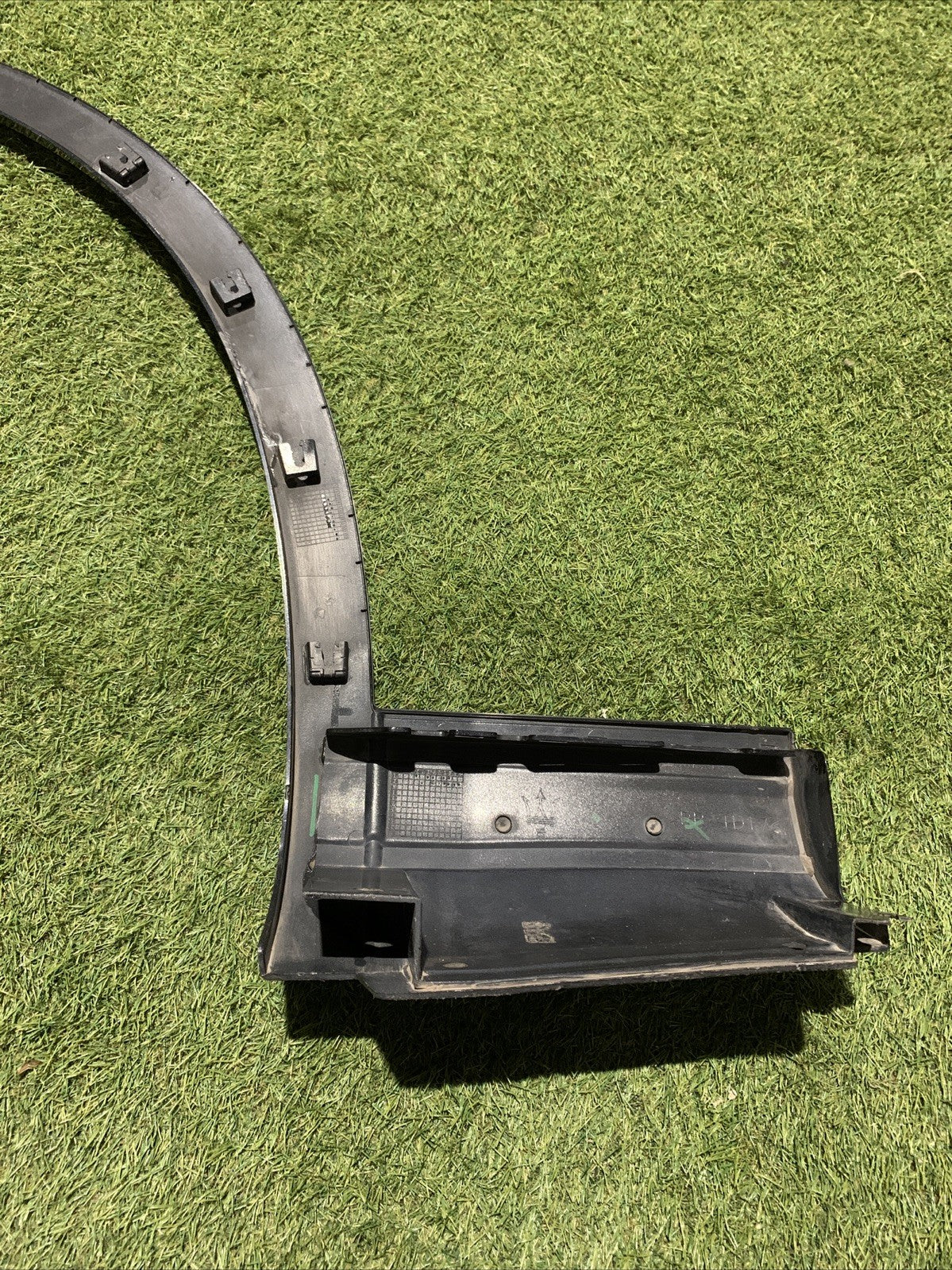 Modanatura Parafango Archetto Anteriore Destro Maserati Levante 670035625