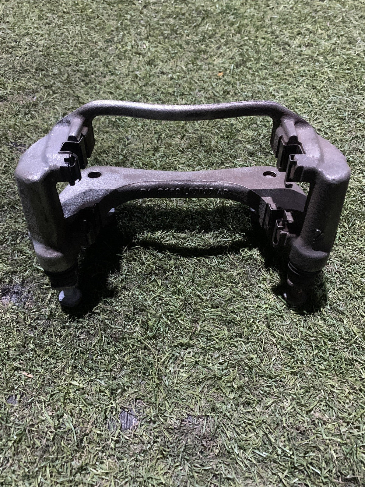 Porta Pinza Freno Anteriore Sinistra Toyota C-HR 2016-2019 1.8 Hybrid 47722F9010