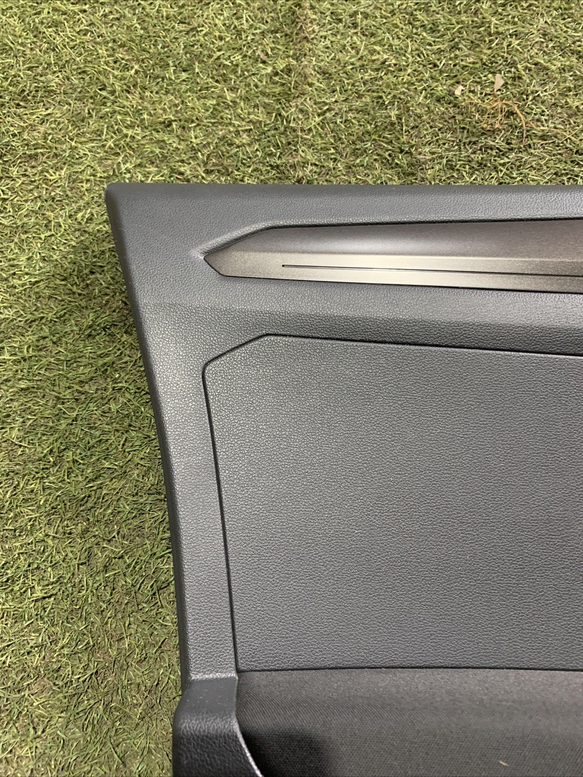 PANNELLO INTERNO PORTA ANTERIORE SINISTRO CON VOLKSWAGEN T-ROC 2021 2GA867011