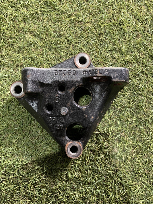 Supporto Motore Toyota C-HR 2016 1.8 Hybrid 37060V2DA 2ZR-FXE