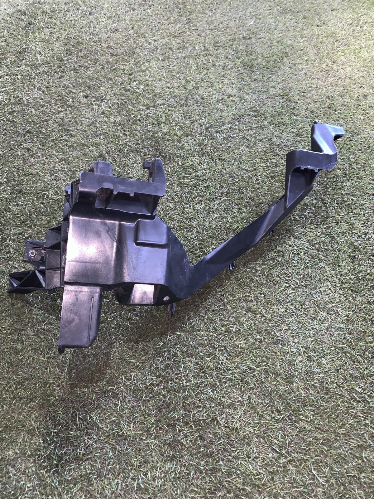 AUDI Q5 FY supporto staffa faro destro 80A805608B 2021