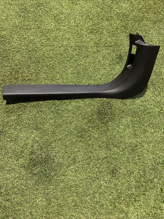 BATTITACCO ANTERIORE SINISTRO FORD FIESTA MK7 2019 – H1BB-A13209-A