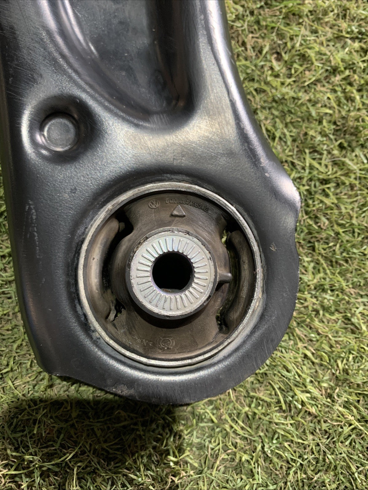 BRACCIO OSCILLANTE ANTERIORE SINISTRO VOLKSWAGEN Golf 7 1.6D Berlina 5Q0407151R