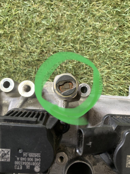 Coperchio Punterie Volkswagen Tiguan 2020 1.5 Benzina DPB 04E103473DC