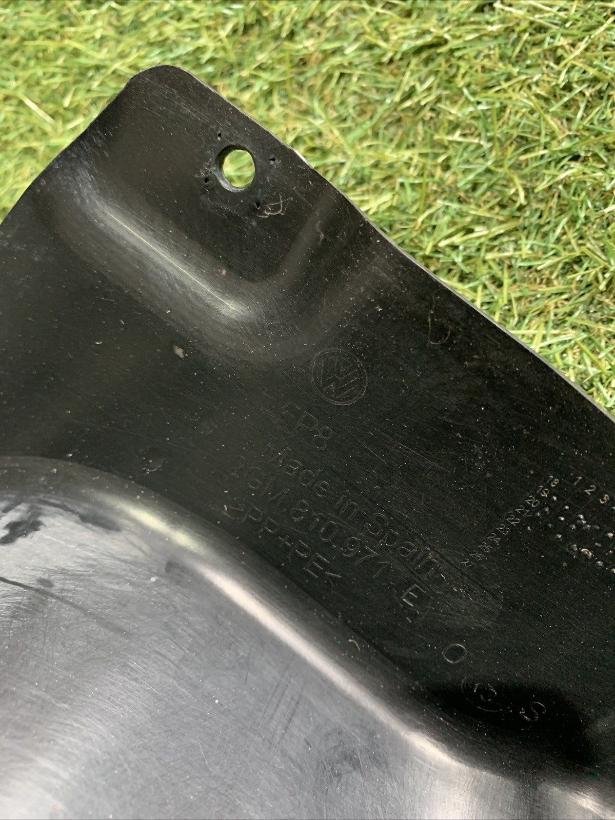 PASSARUOTA POST SINISTRA PER VOLKSWAGEN T-CROSS Serie 2GM810971E (19 )