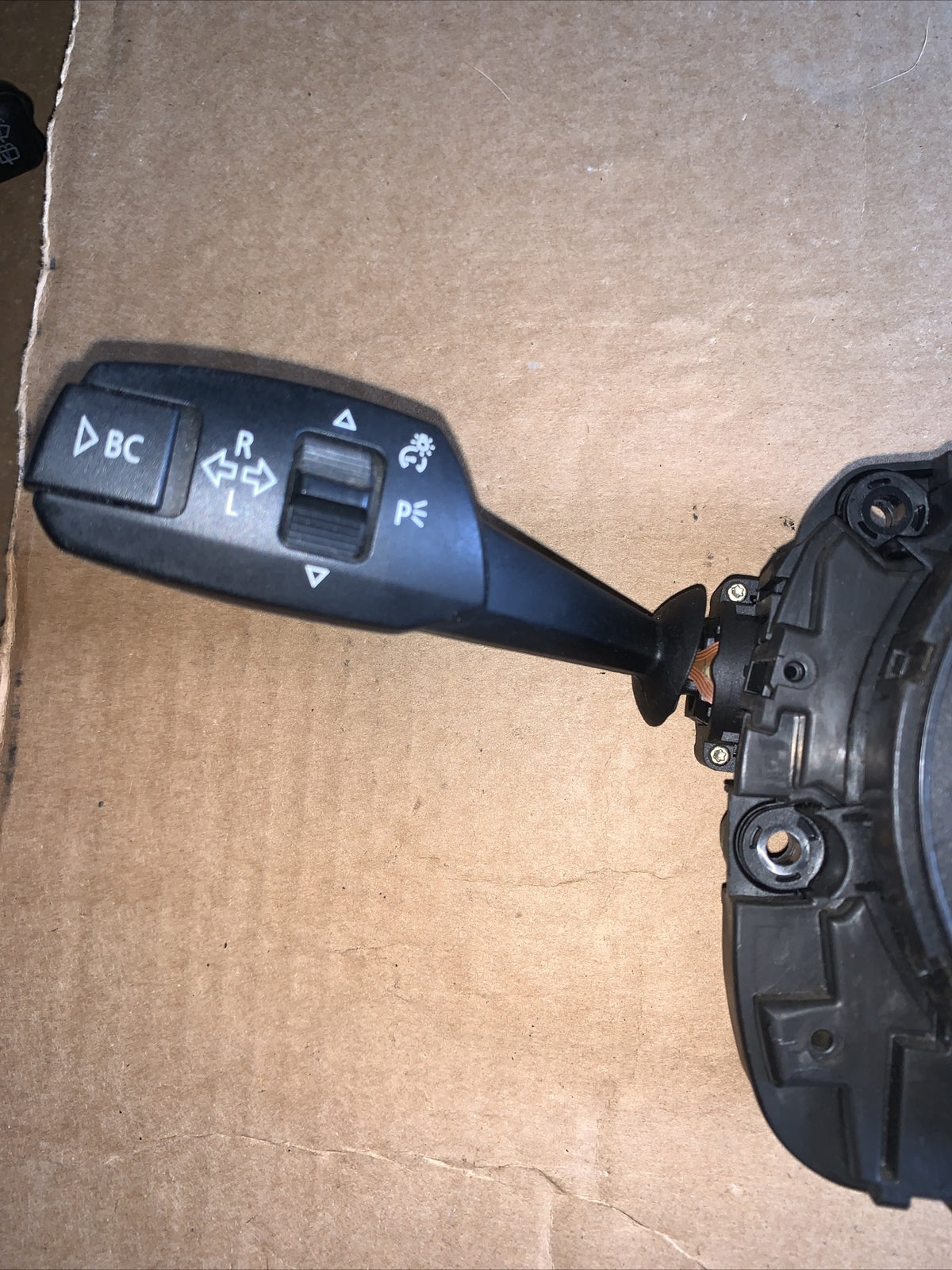 DEVIO LUCI LEVE BMW SERIE 1 E87 2005 LK39100208105