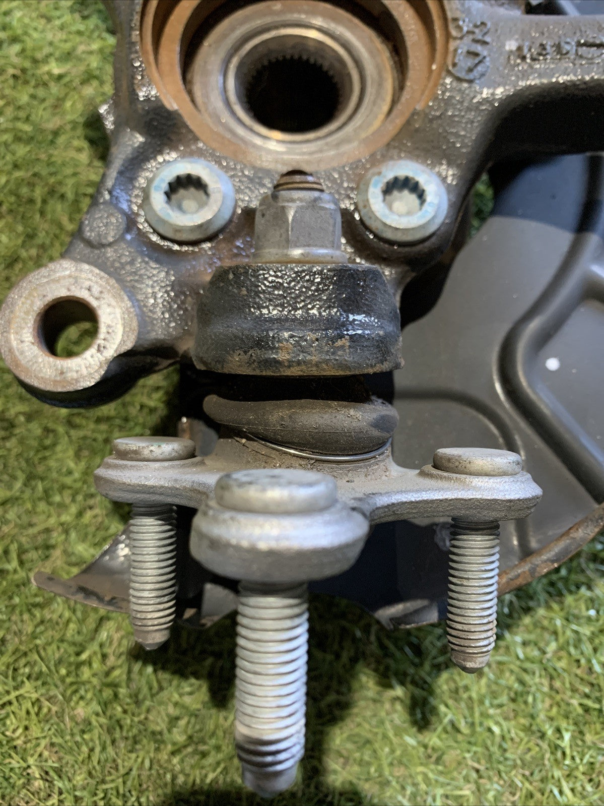 Mozzo Montante Fusello Anteriore Destro Audi Q3 8UB 2014-2018 2.0 Diesel