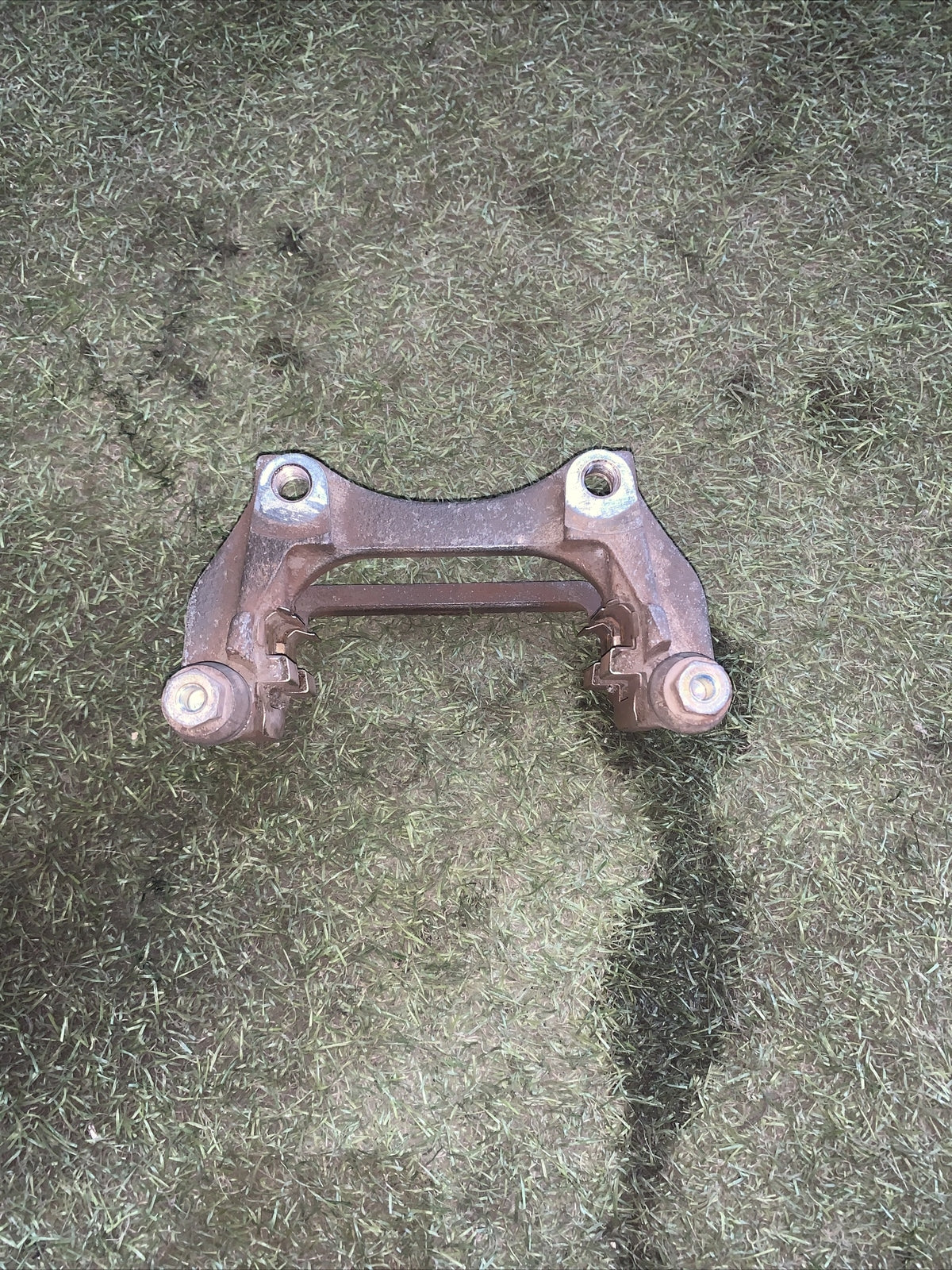 porta pinza freno  anteriore sinistro lancia y 2005