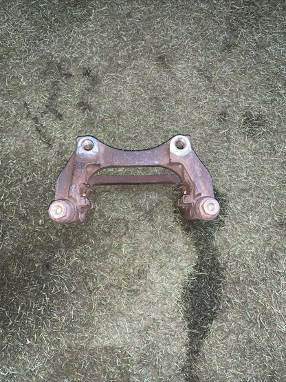 porta pinza freno  anteriore sinistro lancia y 2005