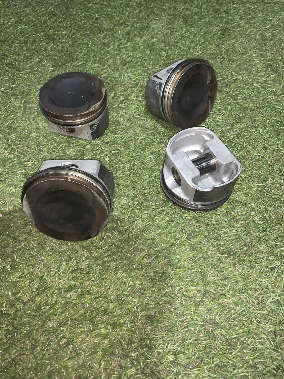 Kit Pistoni Maggiorati CPS Volkswagen Golf 7 R 