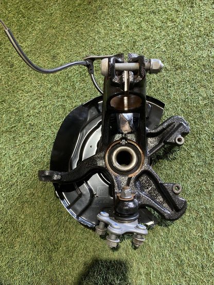 Mozzo Montante Fusello Anteriore Sinistro Volkswagen Polo 2024 1.0 B 2Q0407255AF