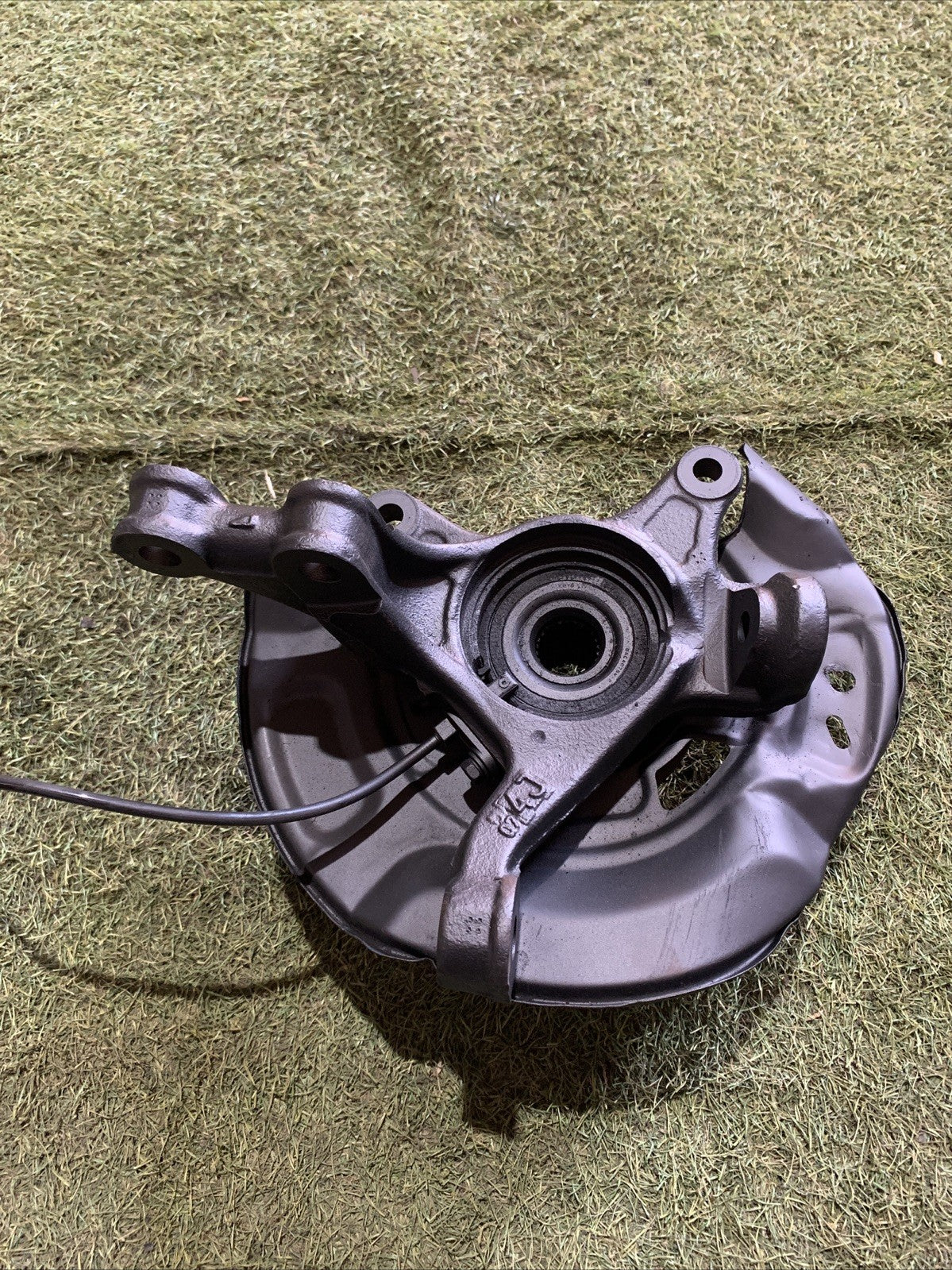 MOZZO MONTANTE FUSELLO ANTERIORE SINISTRO TOYOTA YARIS 2007 1.3 BENZ 432120D130