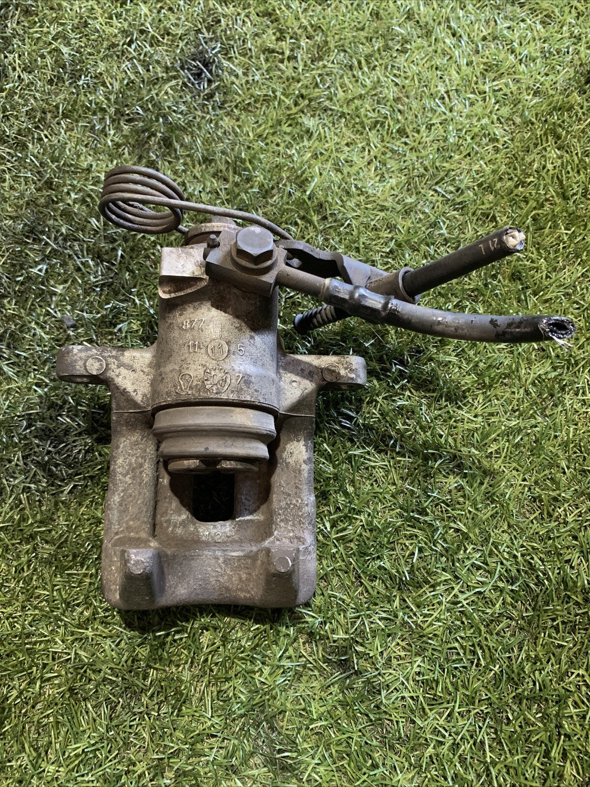 8E0615423 PINZA FRENO POSTERIORE SINISTRA VOLKSWAGEN PASSAT 2004 SW 1.9 D