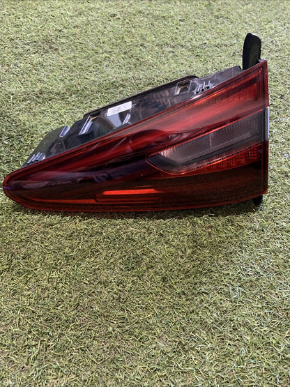 fanale stop posteriore Destro Interno Alfa Romeo Stelvio 00505531800 (2)