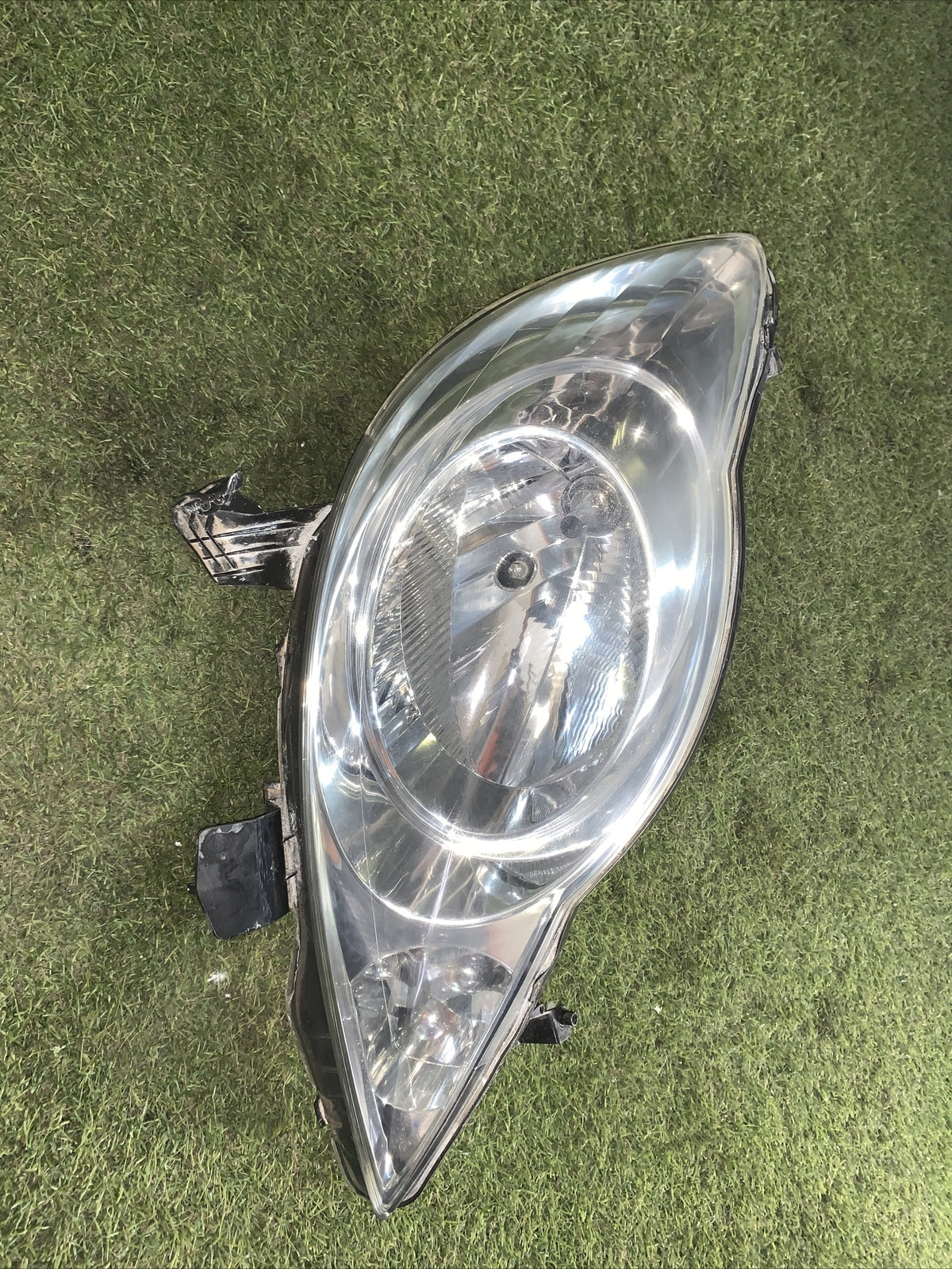 81110-0H030 FARO FANALE ANTERIORE DESTRO PEUGEOT 107