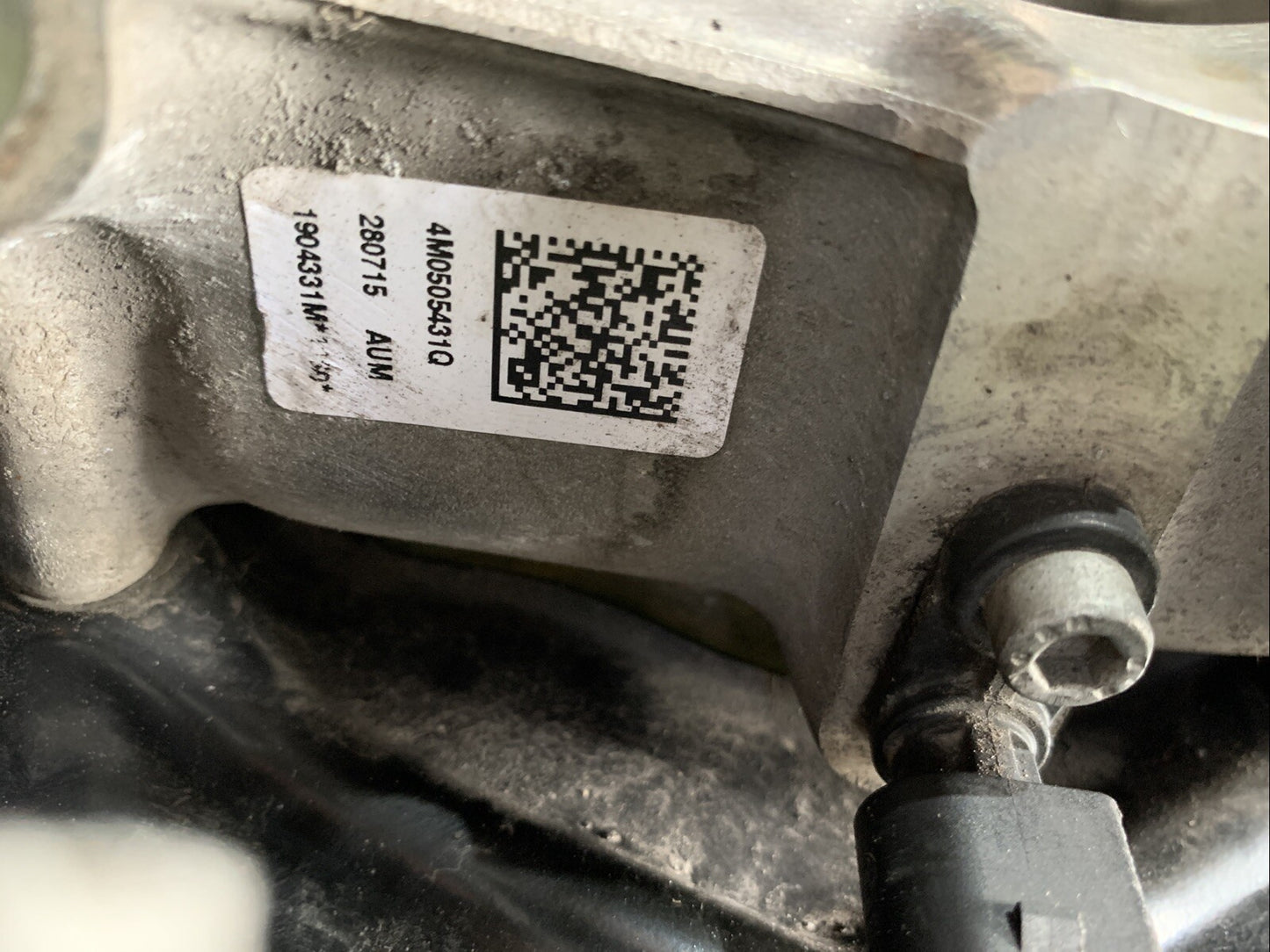 Mozzo Montante Fusello Posteriore Sinistro Audi Q7 2016 3.0 Diesel 4M0505431Q