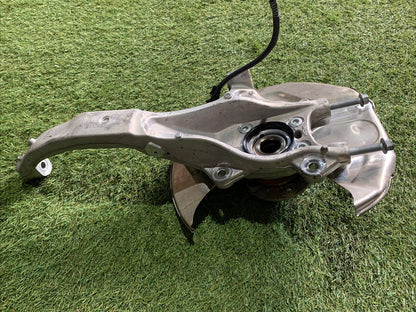 MOZZO MONTANTE FUSELLO ANTERIORE DESTRO VOLVO XC60 2025 2.0 HYBRID 32298140